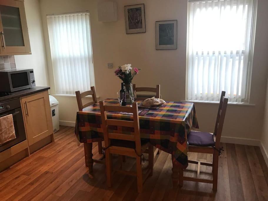Great Offer 2 Bed Tenby Flat Free Parking Экстерьер фото